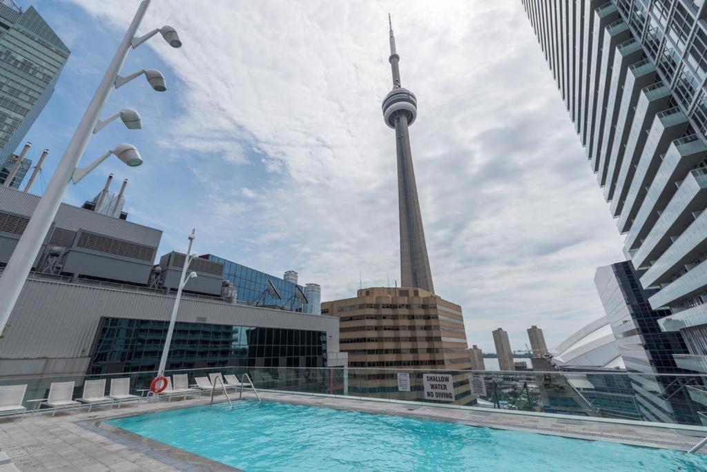 Skyline Suites - Walk To Mtcc, Acc, Rogers Centre & Entertainment District Toronto Exterior foto